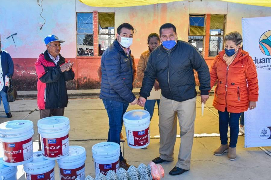 Con instalaciones dignas se fortalece la educación: Salvador Santos Cedillo