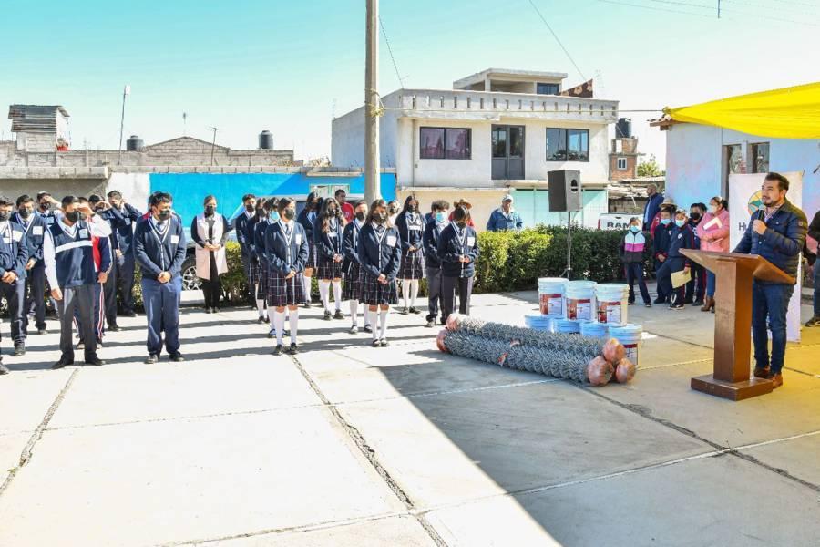 Con instalaciones dignas se fortalece la educación: Salvador Santos Cedillo