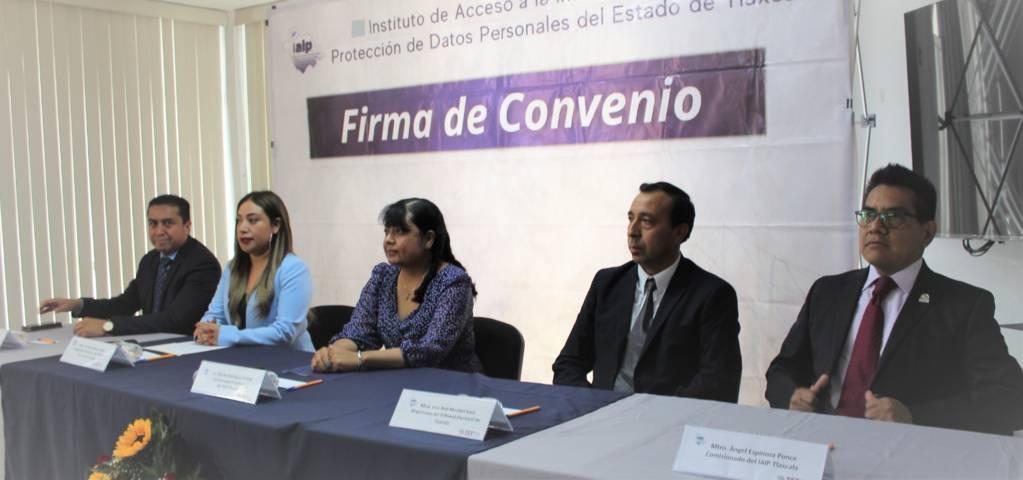 Firman convenio TET-IAIP para implementación del Sistema Test-Data