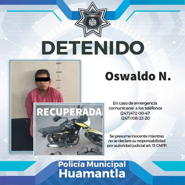Recuperan policías municipales de Huamantla motocicleta con reporte de robo
