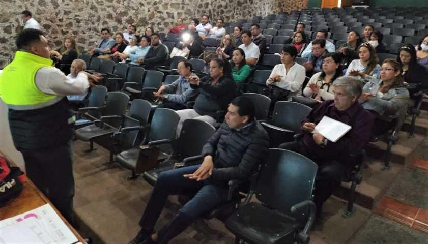 Mientras se capacitan contra el Covid-19, sigue el desabasto de medicamentos en hospitales