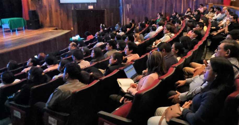 Mientras se capacitan contra el Covid-19, sigue el desabasto de medicamentos en hospitales