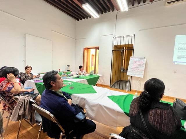 Se capacitan prestadores de servicios turísticos de Huamantla para posicionar mejor sus negocios