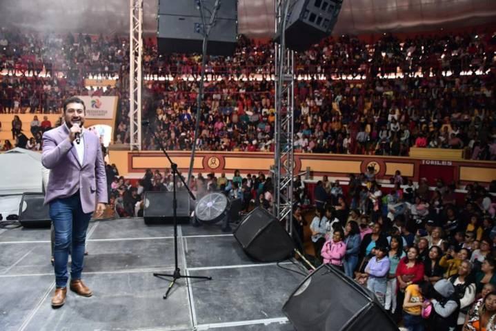 Consiente Ayuntamiento de Huamantla con histórico festejo por el día de las madres 