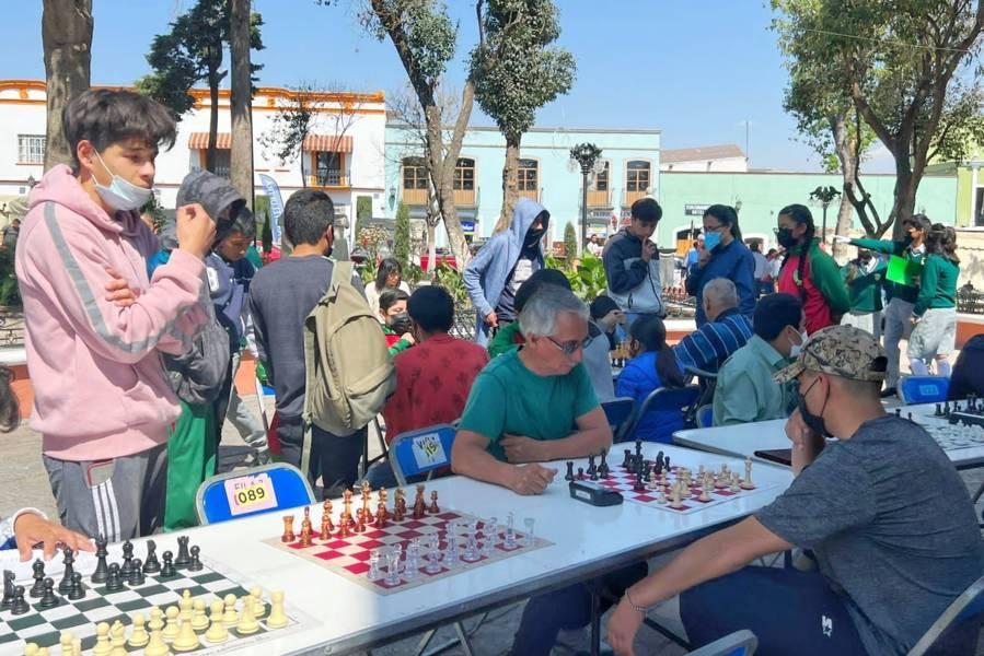 Exitoso “Dominguearte” se vive en Huamantla con el festival “Canta Al Amor”