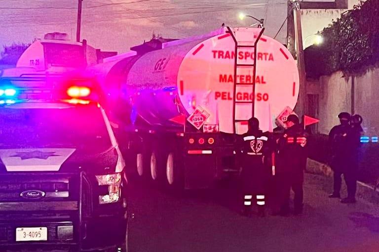 Evitan policías municipales de Huamantla el tránsito de material peligroso en calles del centro  