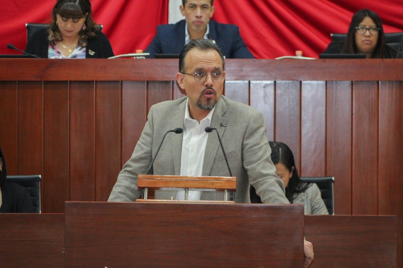 Juan Manuel Cambrón presenta iniciativa para establecer como obligatoria la implementación del tamiz oftalmológico neonatal.