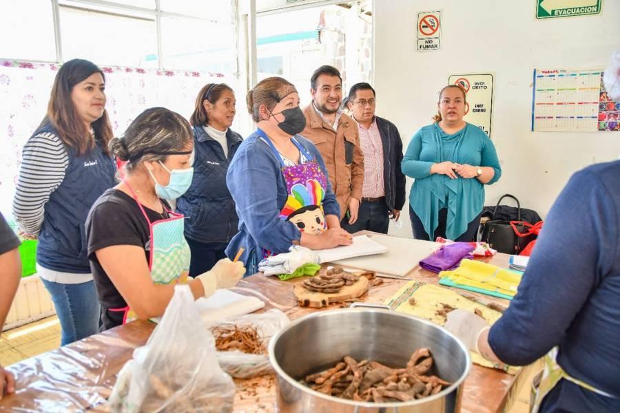 Este Gobierno brinda mayores herramientas para el desarrollo de las mujeres: Salvador Santos Cedillo