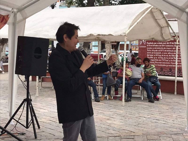 Festejan familias día del padre en “Dominguearte”