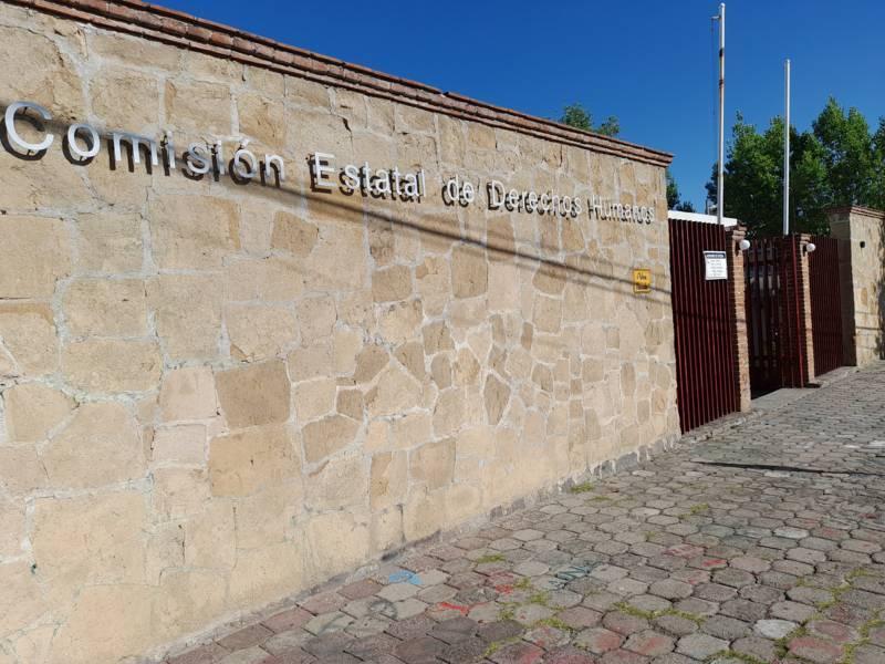 A Isaías Bello Pérez, la Presea Desiderio Hernández Xochitiotzin: CEDH y Fundación