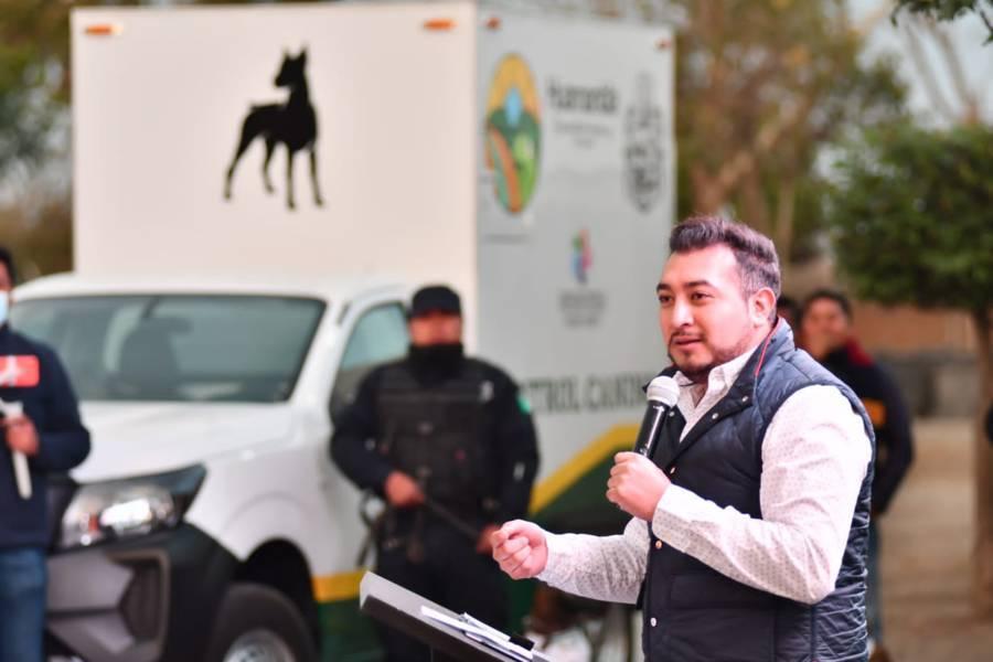 Anuncia Salvador Santos construcción de clínica para perros y gatos en Huamantla