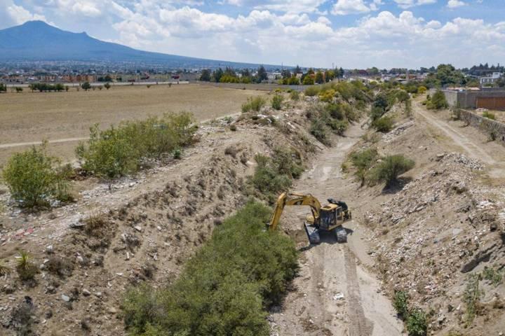 Realiza Ayuntamiento de Huamantla desazolve para proteger a la ciudadanía en temporada de lluvias