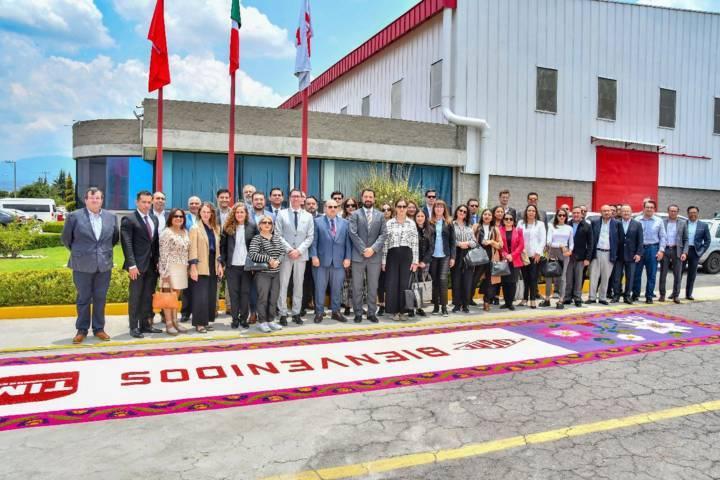 Muestra Salvador Santos Cedillo ventajas competitivas de Huamantla a inversionistas