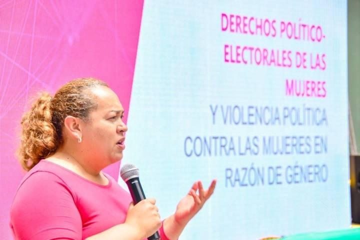 Concientiza Ayuntamiento de Huamantla a funcionarios públicos sobre violencia de género