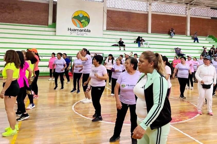 Clausuran autoridades municipales las actividades deportivas conmemorativas al mes de la mujer