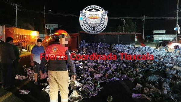 Se atiende accidente  en Calpulalpan,  hay cinco lesionados  en el lugar!