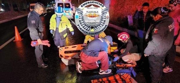 Mujer motociclista sufre accidente en Vía Corta a la altura de #Papalotla