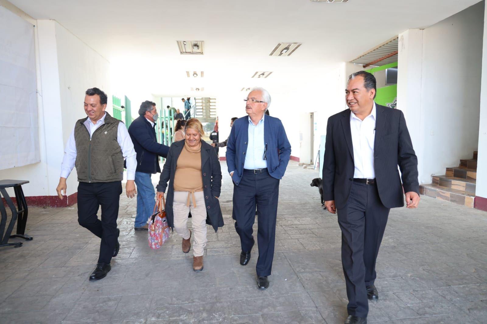 Clausura Presidente de Chiautempan cursos de capacitación de la Brigada de Educación para el Desarrollo Rural No. 119 