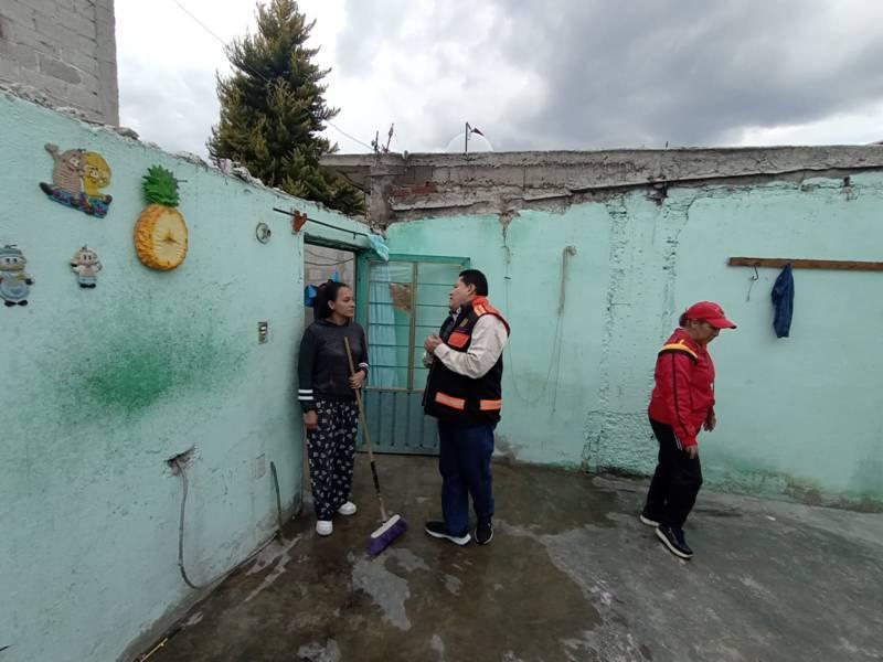 Entrega coordinación estatal de Protección Civil apoyos a familias afectadas por granizada