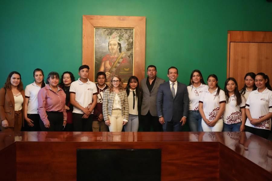 Visitan alumnos del Instituto Digital del Estado de Puebla, instalaciones del Congreso