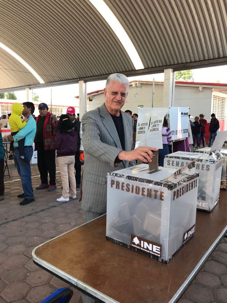 Emite su voto el Doctor Alfonso Sánchez Anaya
