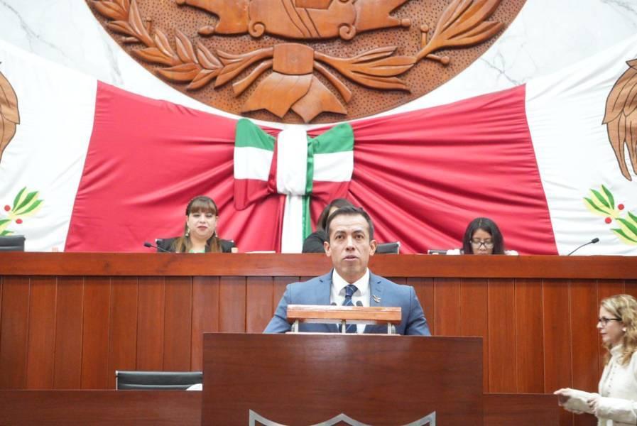 Conmemora Bladimir Zainos el natalicio del Benemérito de las Américas