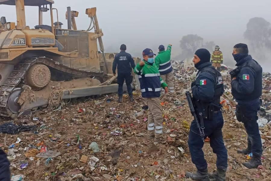 Atienden áreas del ayuntamiento de Huamantla incendio en el relleno sanitario  de Benito Juárez 
