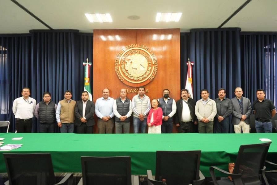 Desarrolla diputado Jaciel González reunión con IDC