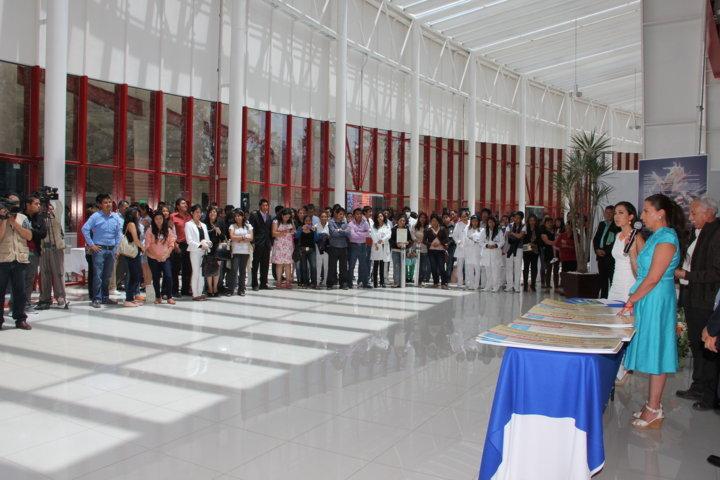 Realizaron estudiantes exitosa  presentación de proyectos en la "Segunda Expo emprendedores UATx"
