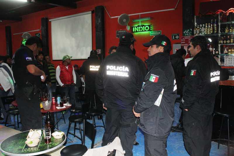 Cierran en operativo el bar "California" en San Pablo del Monte