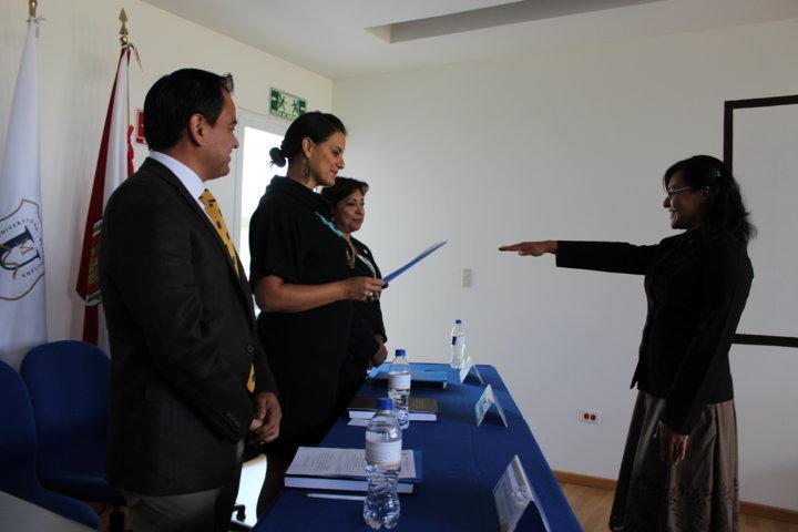 Se titula María Reyna López De Fermín, en la modalidad de Tesis de la Licenciatura en Gastronomía, Chef