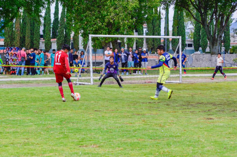 Se realizarán las finales del torneo de futbol soccer 7 en Apetatitlán