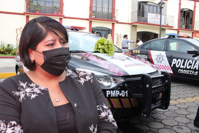 Felicitas Vázquez cumple su compromiso con la seguridad de Panotla 