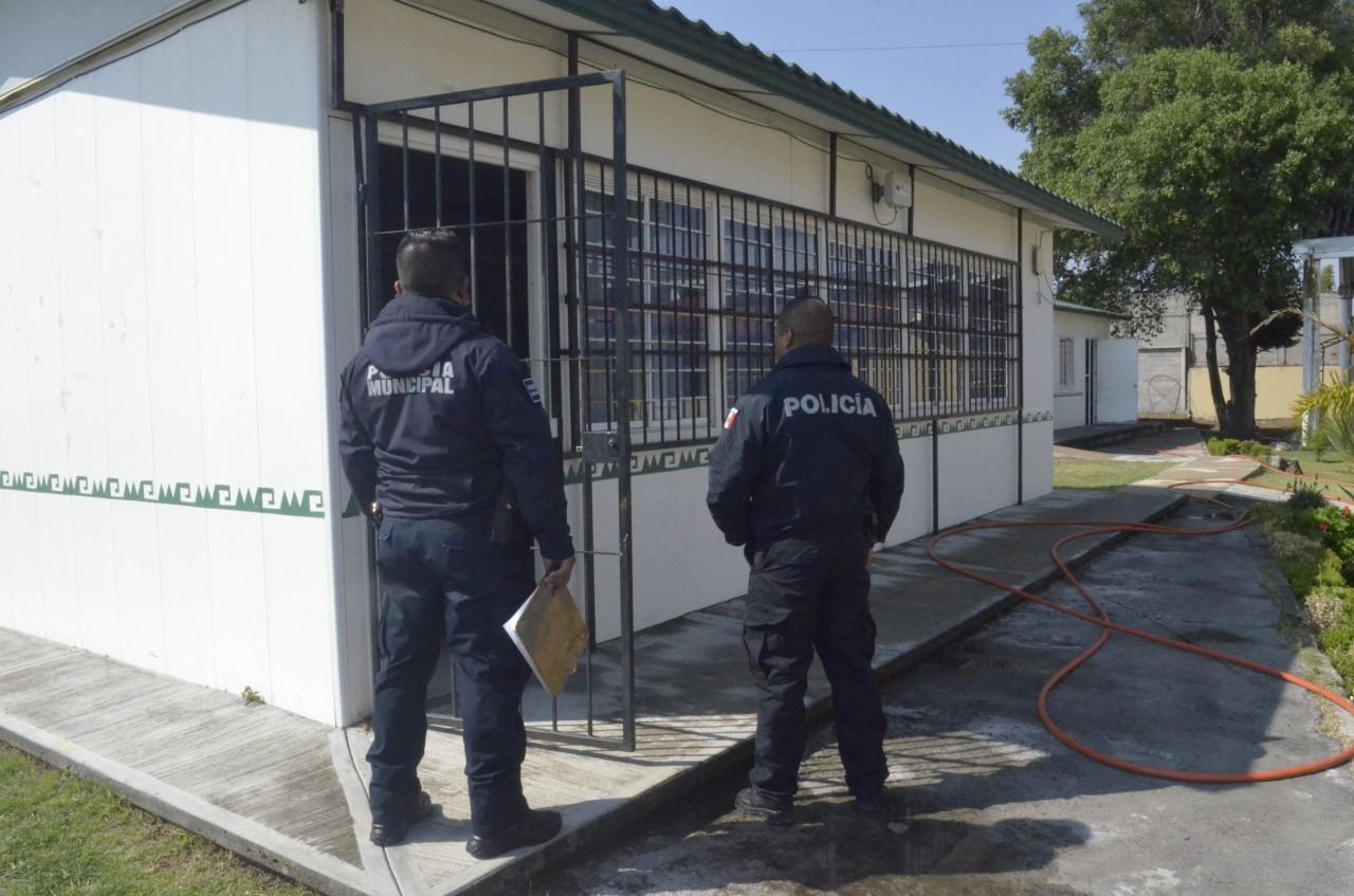 Frustran robo en escuela primaria “Ricardo Flores Magón” de Amaxac 