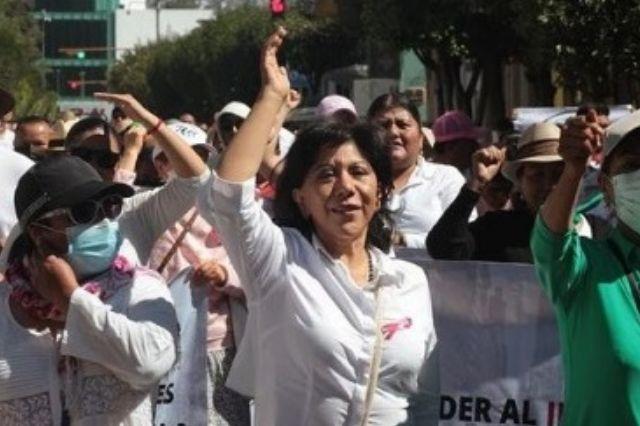 Anabell Ávalos aprovecha el fracaso del INE para robar reflectores  