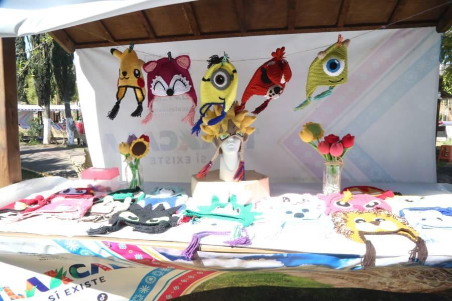 Artesanos ponen a la venta sus productos en la capital 