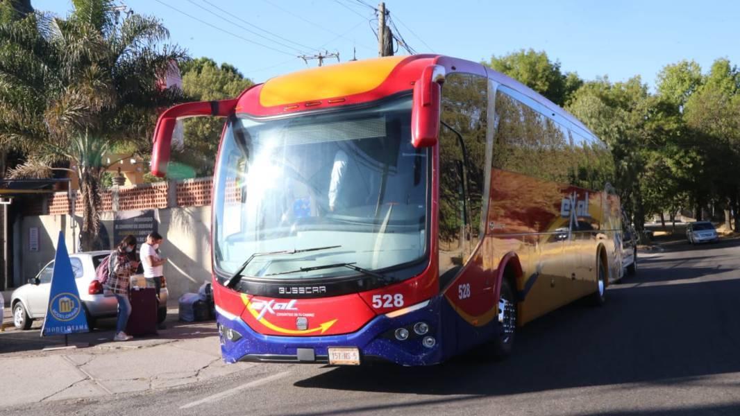 Asaltan a pasajeros tlaxcaltecas de EXAL en Río Frío 
