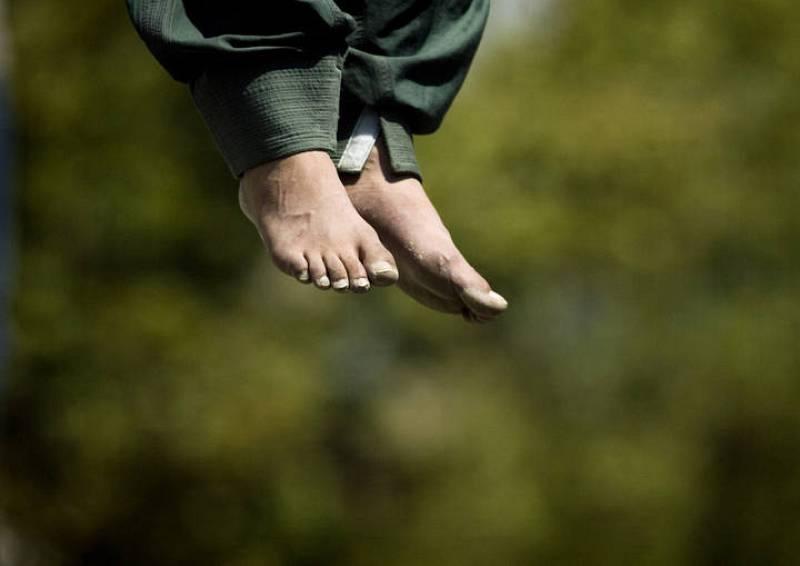 Joven mujer se priva de la vida con una sábana en Xicohtzinco  