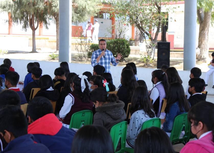 Mala protección de datos personales deriva en fenómenos como sexting, grooming, stalking y ciberbullying en estudiantes: IAIP