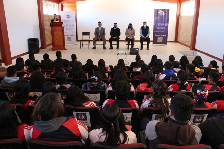Estudiantes deben reflexionar sobre la información que comparten en Redes Sociales; pueden vulnerar el derecho de PDP: IAIP