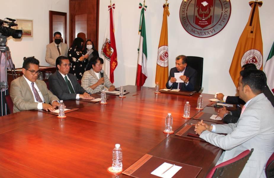 A través de convenio, IAIP-ITEI-UATX promoverán cultura de la transparencia y rendición de cuentas