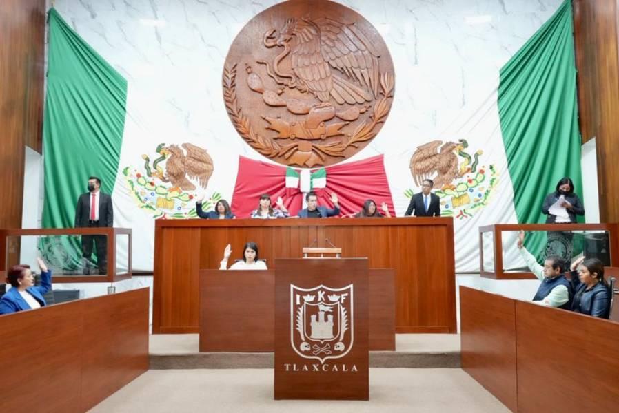 Aprueban cambio en la denominación de la Comisión de Desarrollo Humano y Social 