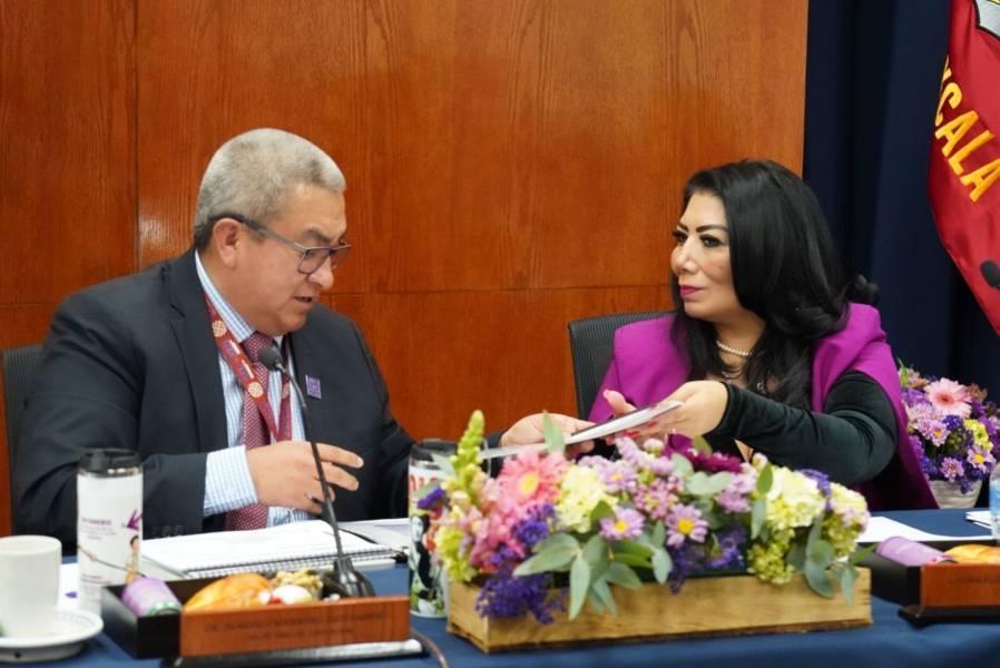 Preside Alejandra Ramírez Ortiz comparecencia del secretario de Educación Pública del Estado
