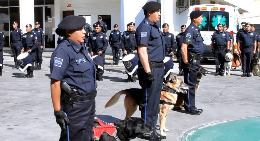 Realiza CES ceremonia de jubilación de integrantes de la unidad canina