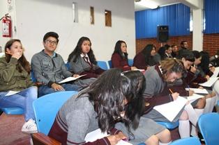 Concretan agenda del programa de Interculturalidad en el Cobat