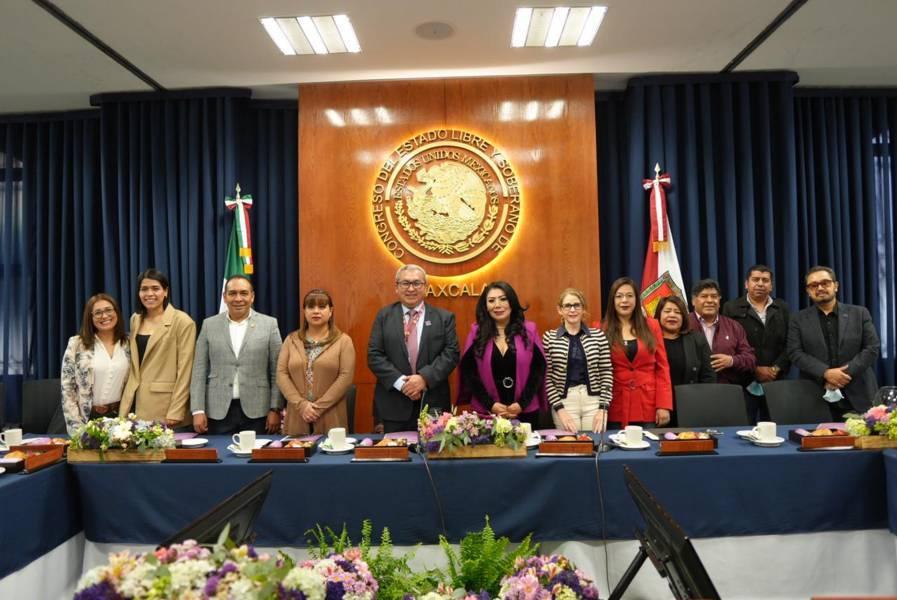 Comparece Secretario de Educación Pública ante el Congreso del Estado