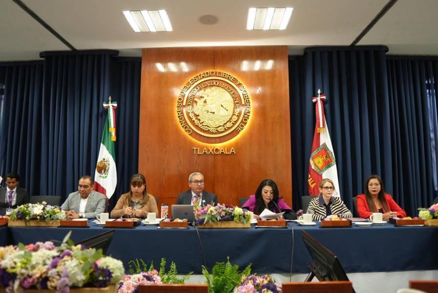 Comparece Secretario de Educación Pública ante el Congreso del Estado
