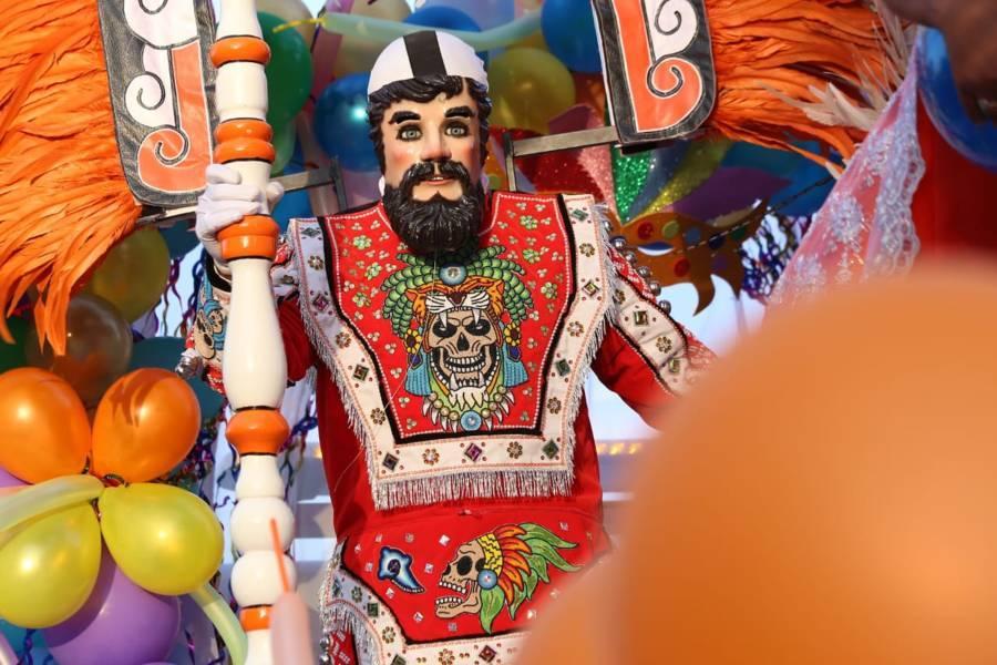 Con magno desfile inicia Yauhquemehcan el carnaval