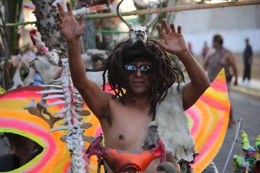 Con magno desfile inicia Yauhquemehcan el carnaval