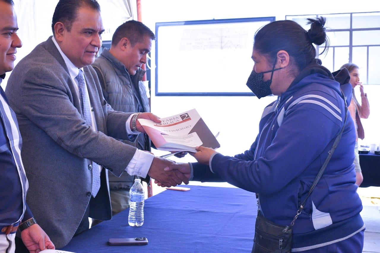 Programa de escrituras a bajo costo rinde frutos en Apetatitlán 